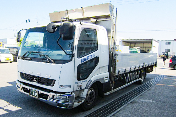 4トン平ボデー車